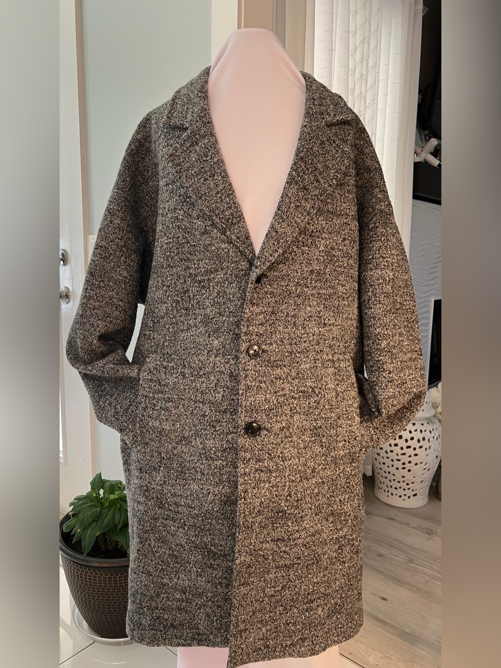 Zara Black and Gray Textured Women’s Pea Coat size US L/XL